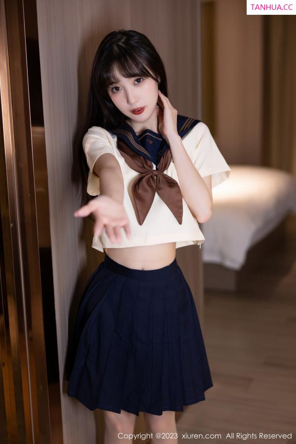 林星阑  [XiuRen]高清写真图 2023.01.12 No.6126 林星阑 制服美腿第18张图片